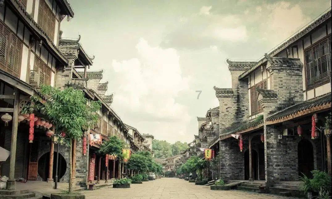 逃出熊蜂森林